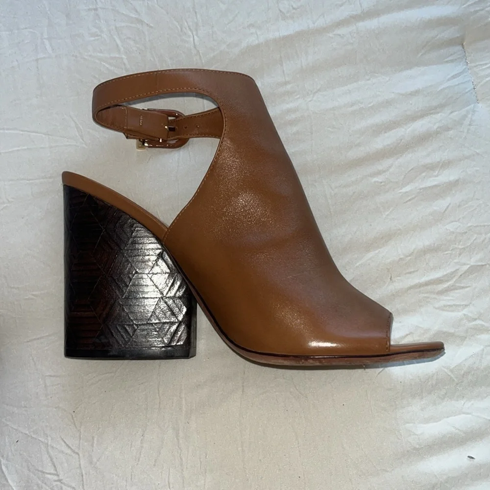 Tory Burch Grove Open Toe Booties Size 9 - Picture 7 of 10